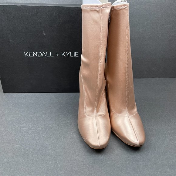 NWB KENDALL + KYLIE Women's Hailey Ankle Boots - Picture 3 of 13